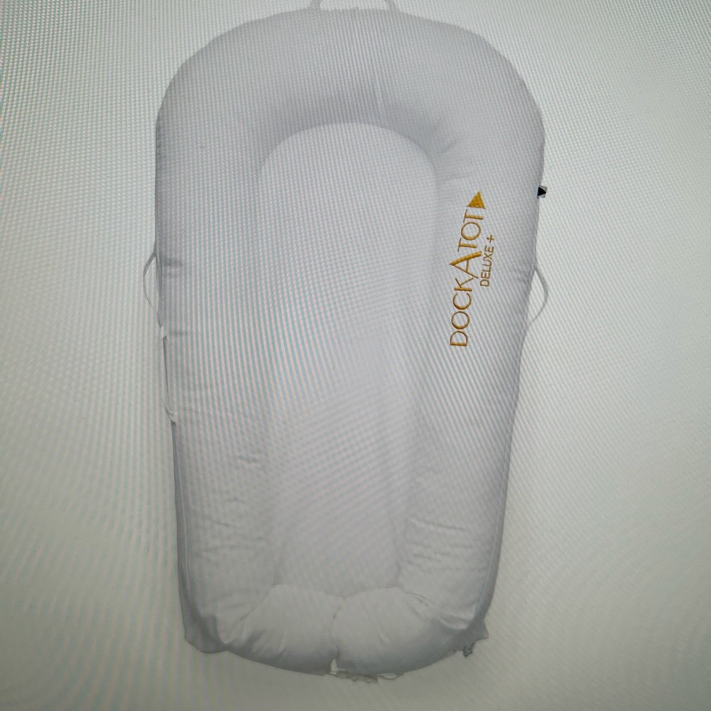 Gently used Dotkatot COVER
